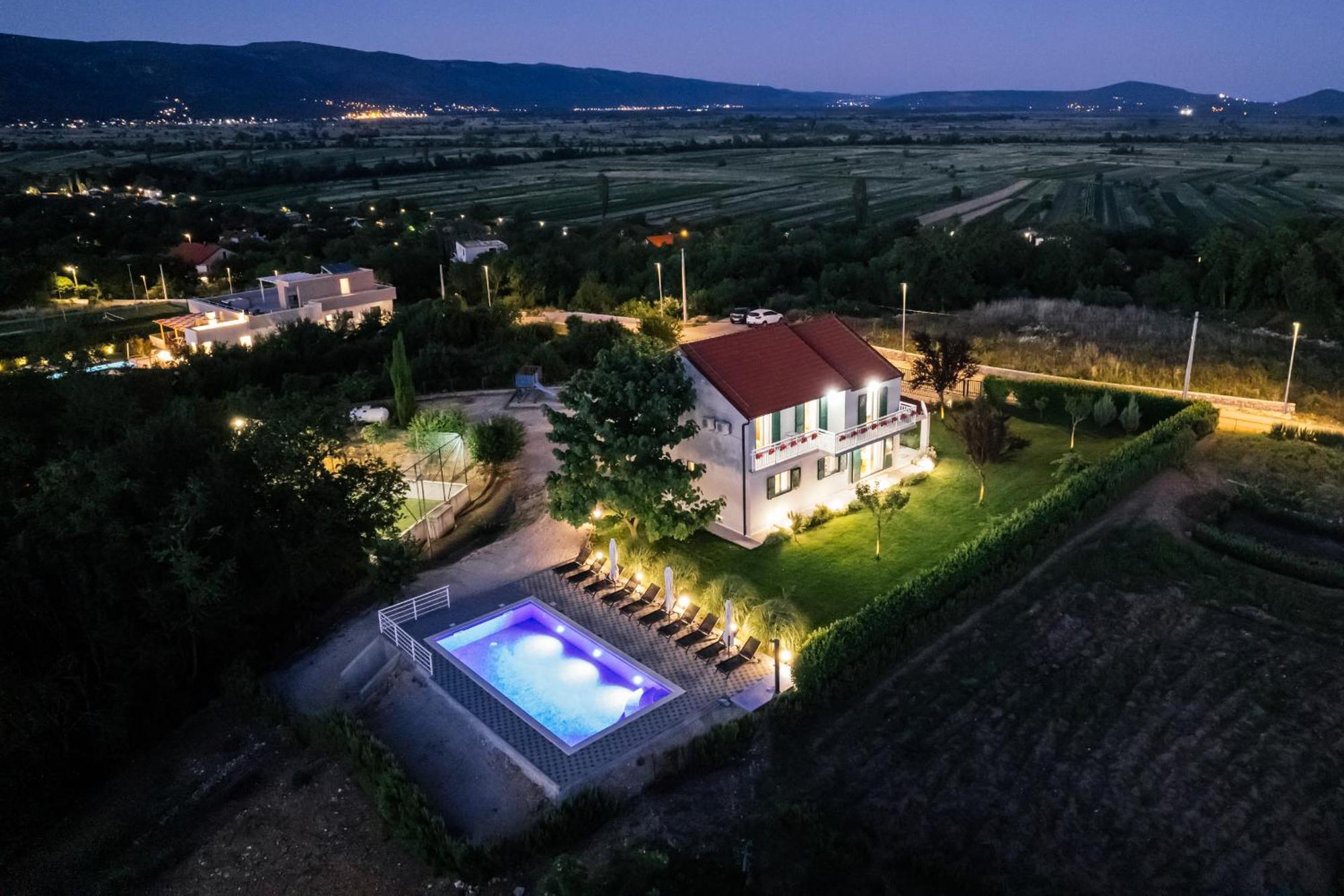 Villa Matko - Family Destination Zmijavci Eksteriør bilde