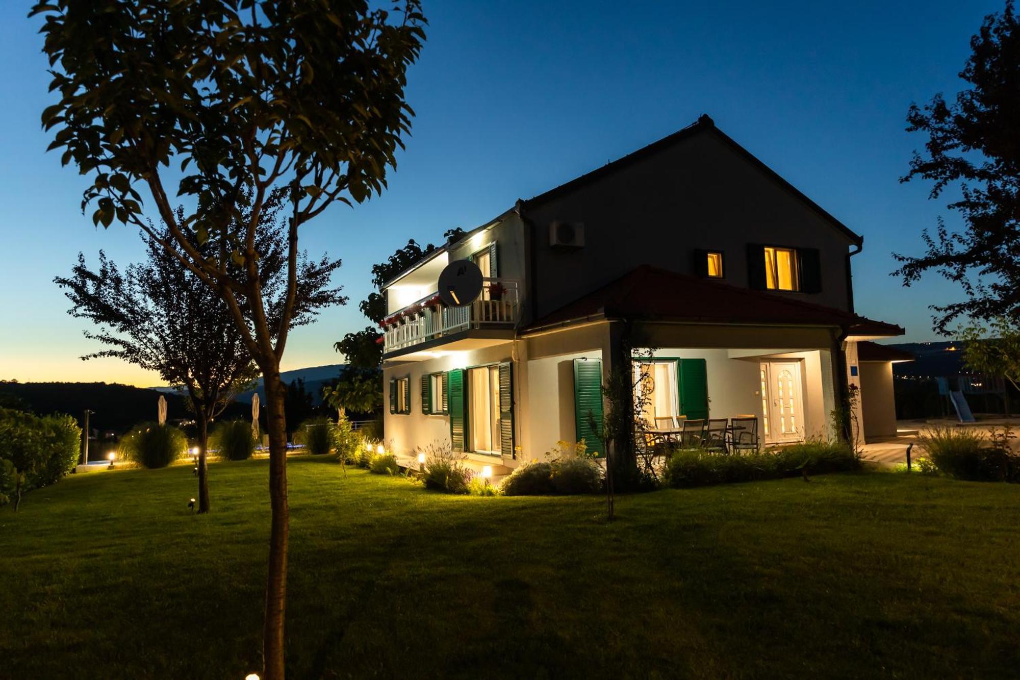 Villa Matko - Family Destination Zmijavci Eksteriør bilde