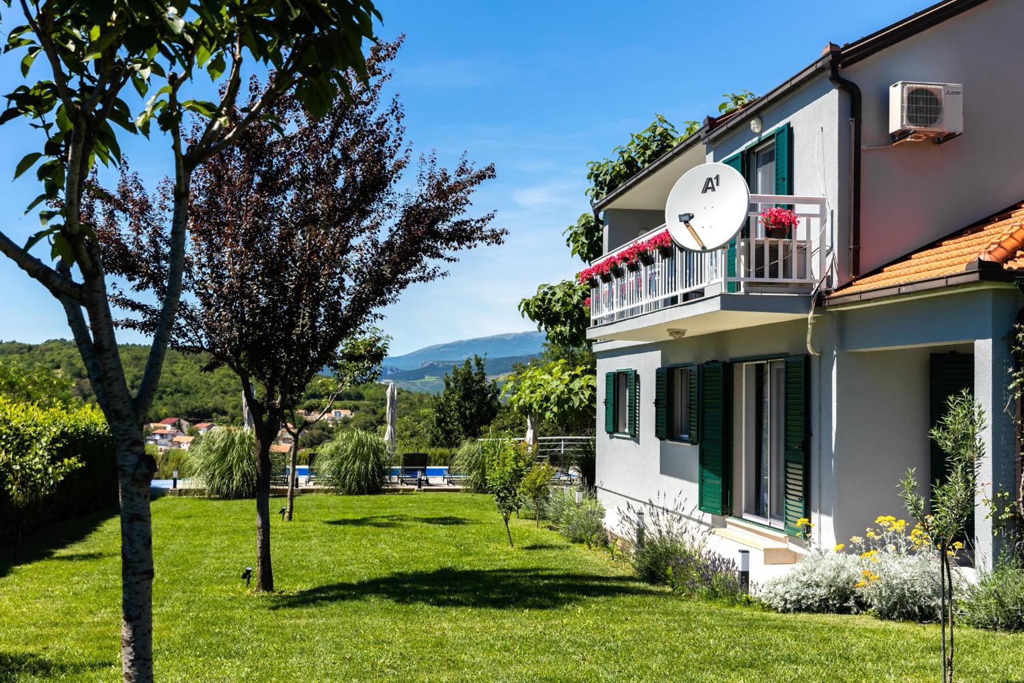Villa Matko - Family Destination Zmijavci Eksteriør bilde