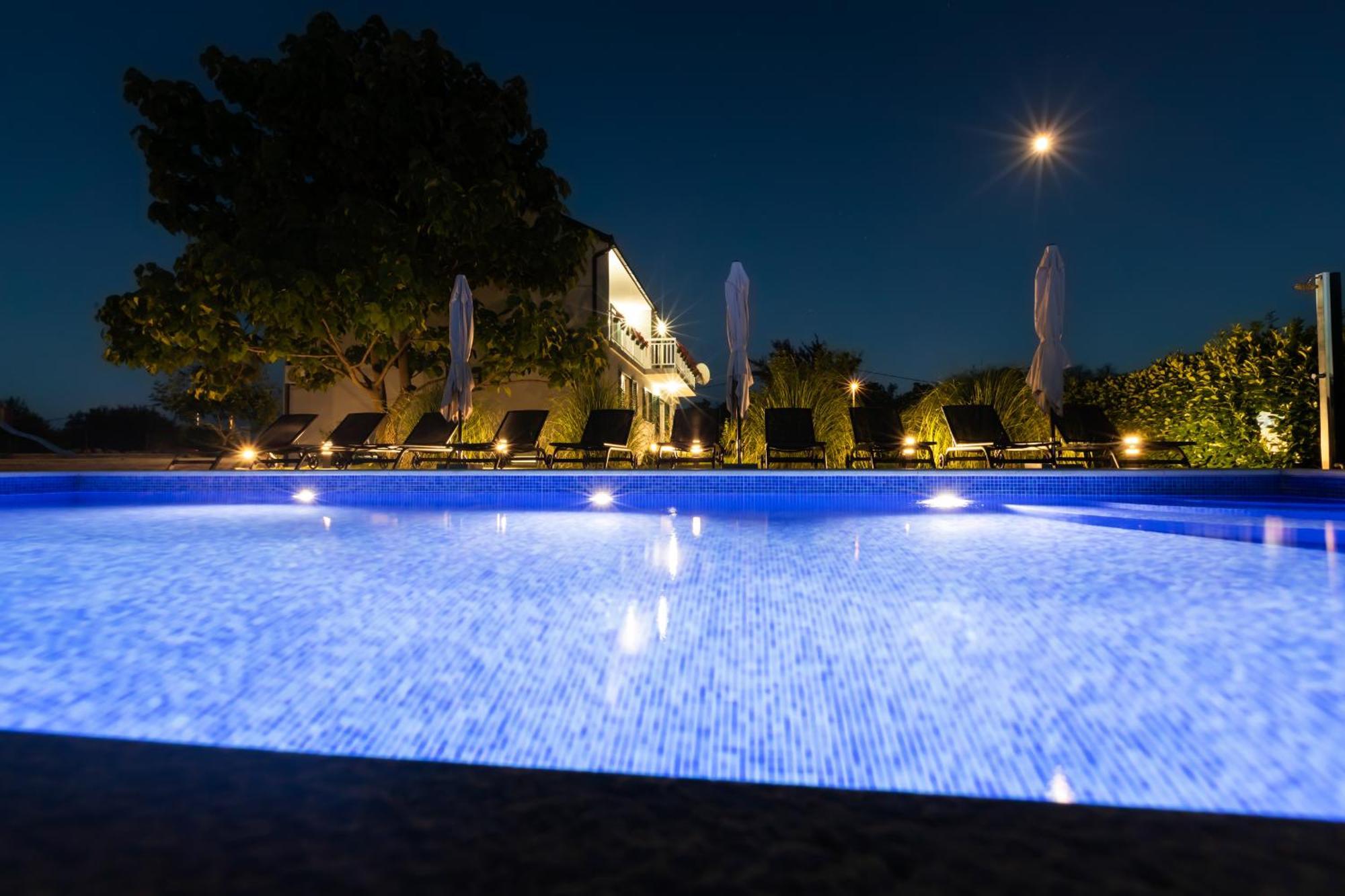 Villa Matko - Family Destination Zmijavci Eksteriør bilde